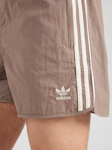 regular Pantaloni 'Adicolor Classics Sprinter' di ADIDAS ORIGINALS in beige
