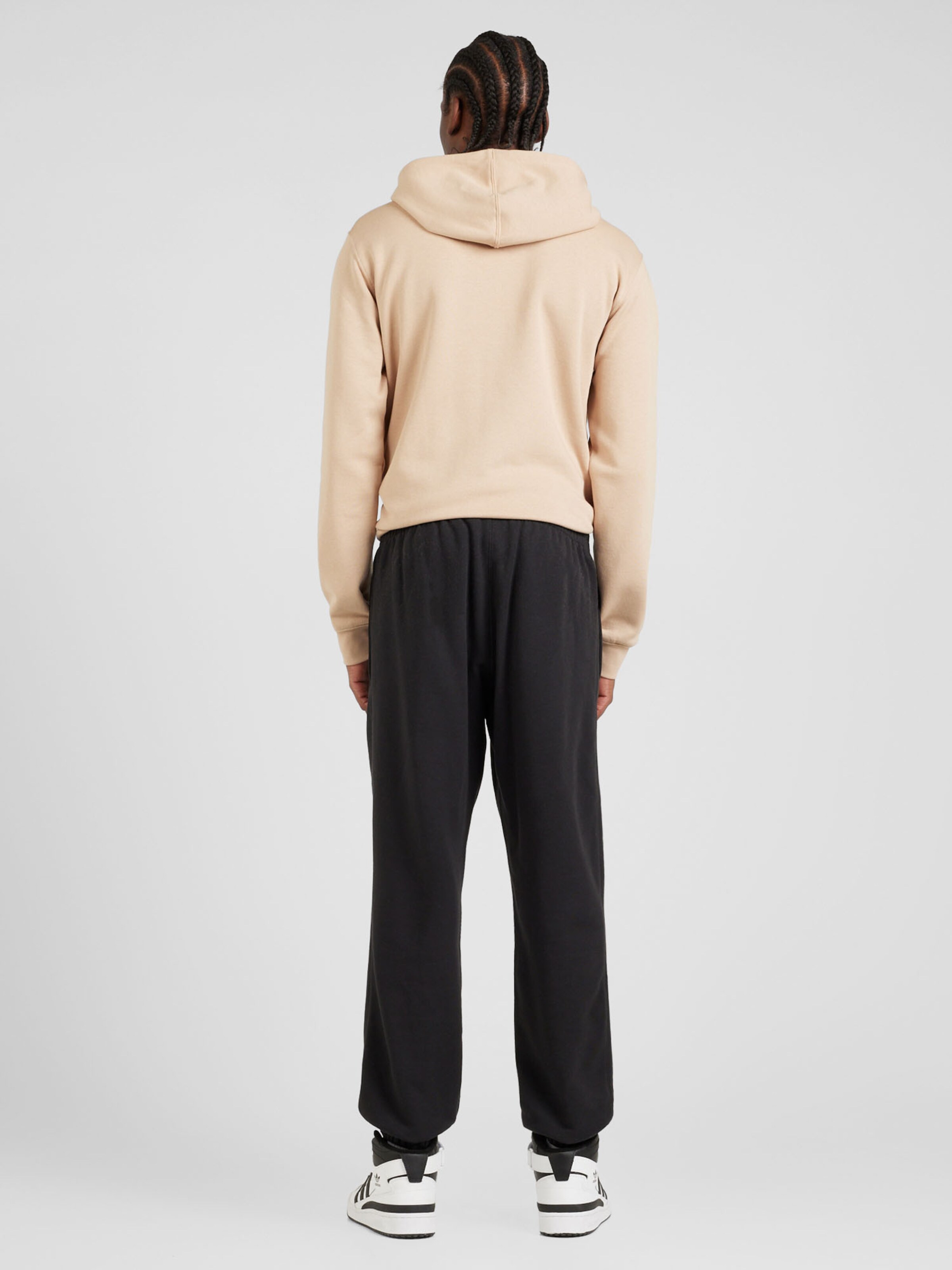 Loose tracksuit pants hotsell