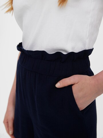 VERO MODA Loosefit Nadrág 'JESMILO' - kék