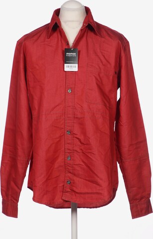 Closed Button Up Shirt in L in Red: front