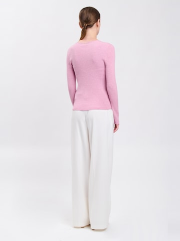 Pullover di Influencer in rosa