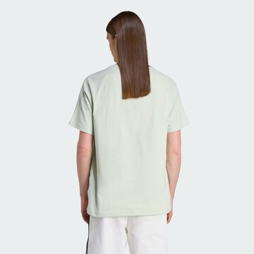 Maglietta 'Premium Essentials' di ADIDAS ORIGINALS in verde