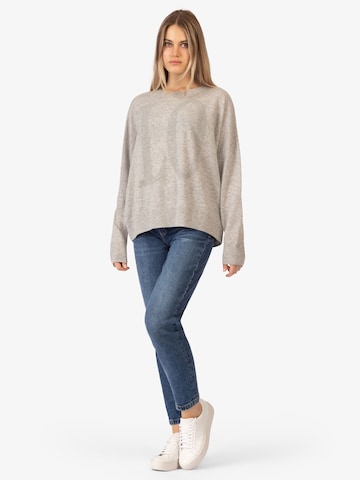 Rainbow Cashmere Pullover in Beige