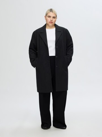 SELECTED FEMME Vinterfrakke 'SLFNew Alma' i sort