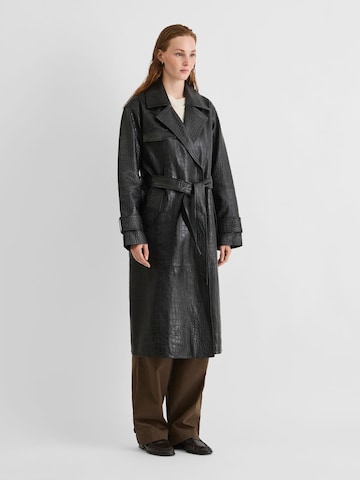 Manteau mi-saison ROUGE EDIT en noir : devant
