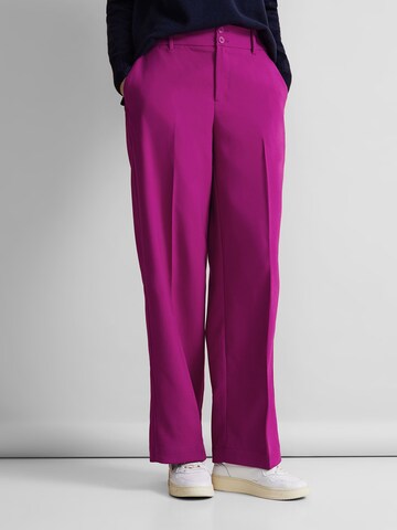 Regular Pantalon à plis STREET ONE en rose : devant