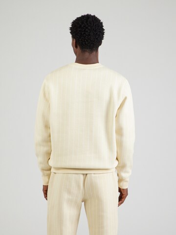 Nike Sportswear - Sudadera 'CLUB' en amarillo