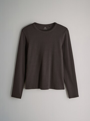 The Set Shirt in Beige