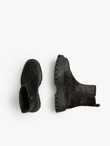 Botine de la Scalpers pe negru