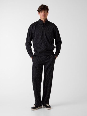 GUESS Regular Pants in Black