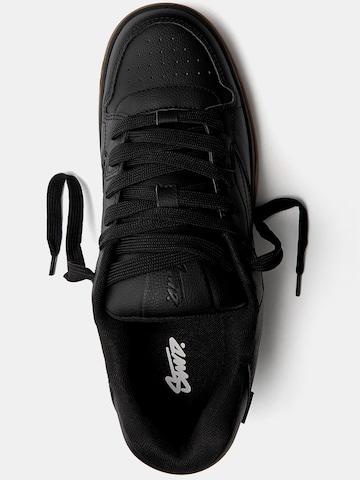 Pull&Bear Låg sneaker i svart
