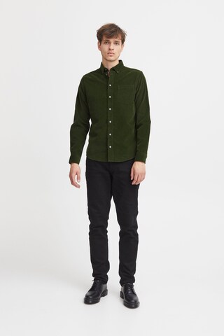 Casual Friday Regular fit Button Up Shirt 'Anton' in Green