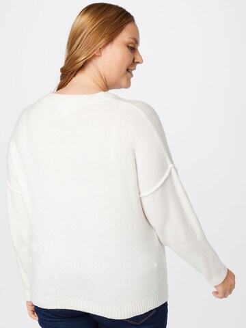 Pull-over Missguided Plus en blanc