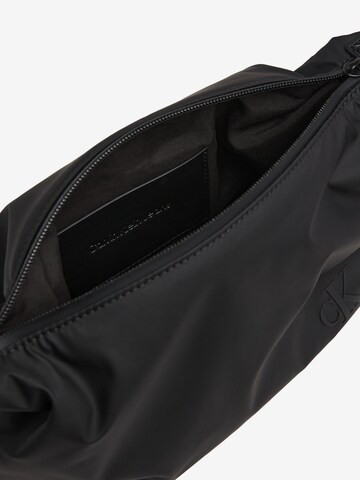 Calvin Klein Jeans Schultertasche in Schwarz