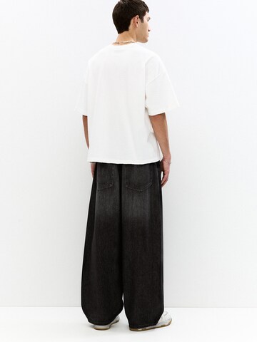 Pull&Bear Baggy Jeans in Zwart