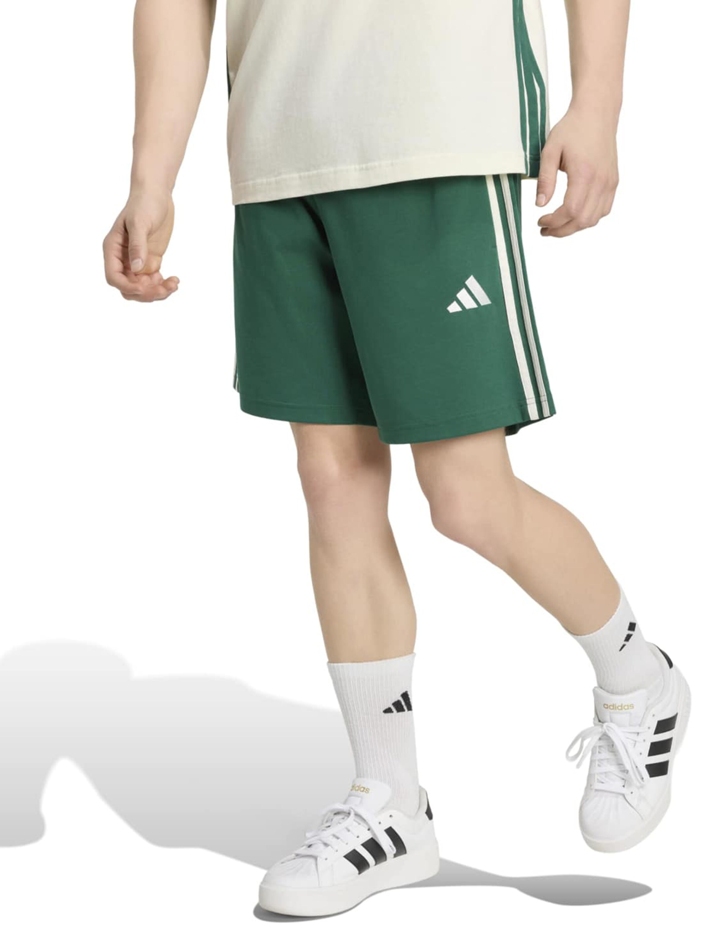ADIDAS SPORTSWEAR - Loosefit Calças de desporto 'Essentials' em verde: frente