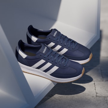 mėlyna ADIDAS PERFORMANCE Sportbačiai be auliuko 'Run 70s'
