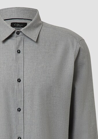 Coupe regular Chemise s.Oliver en gris
