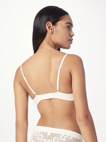 Push-up Reggiseno 'SKY' di ETAM in bianco