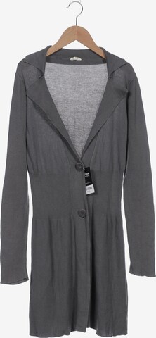 Grüne Erde Sweater & Cardigan in S in Grey: front