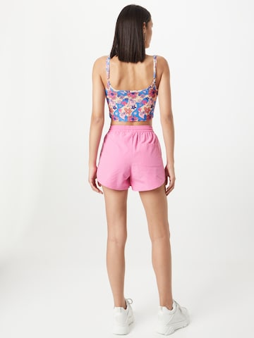 WEEKDAY Regular Shorts 'Tyler' in Pink