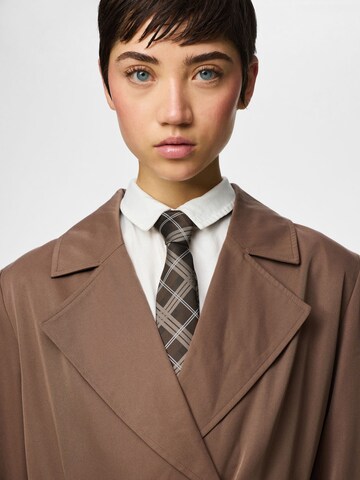 PIECES Tussenmantel 'PCScarlett' in Bruin