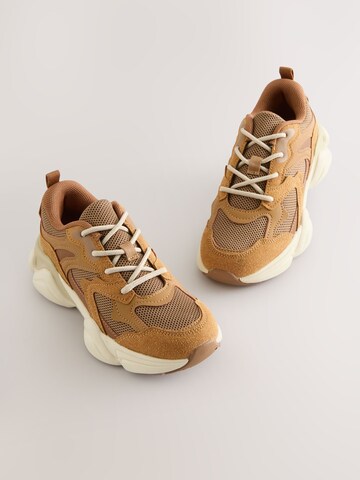 Next Sneaker in Braun