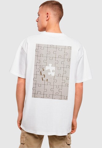 Merchcode T-Shirt 'Missing Peace' in Weiß: Vorderseite