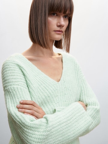 MANGO Sweater 'Casimira' in Green