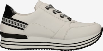 REMONTE Låg sneaker i vit
