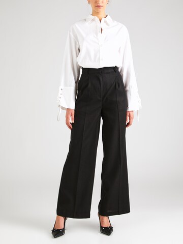 Dorothy Perkins Zvonové kalhoty Kalhoty se sklady v pase – černá: přední strana