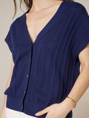Cardigan 'Marika' Deeluxe en bleu
