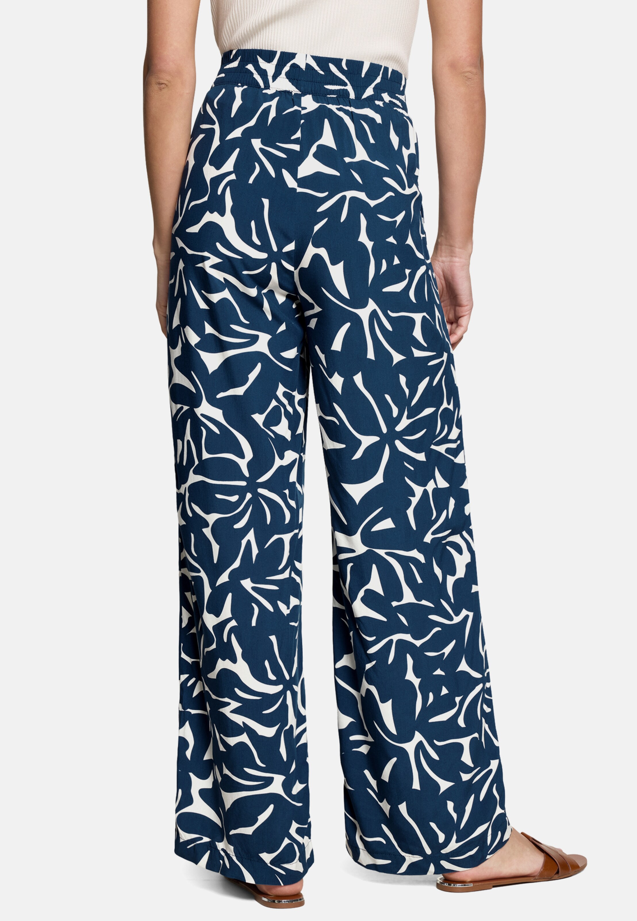 zero Skinny Casual-Hose mit Print. in Blau