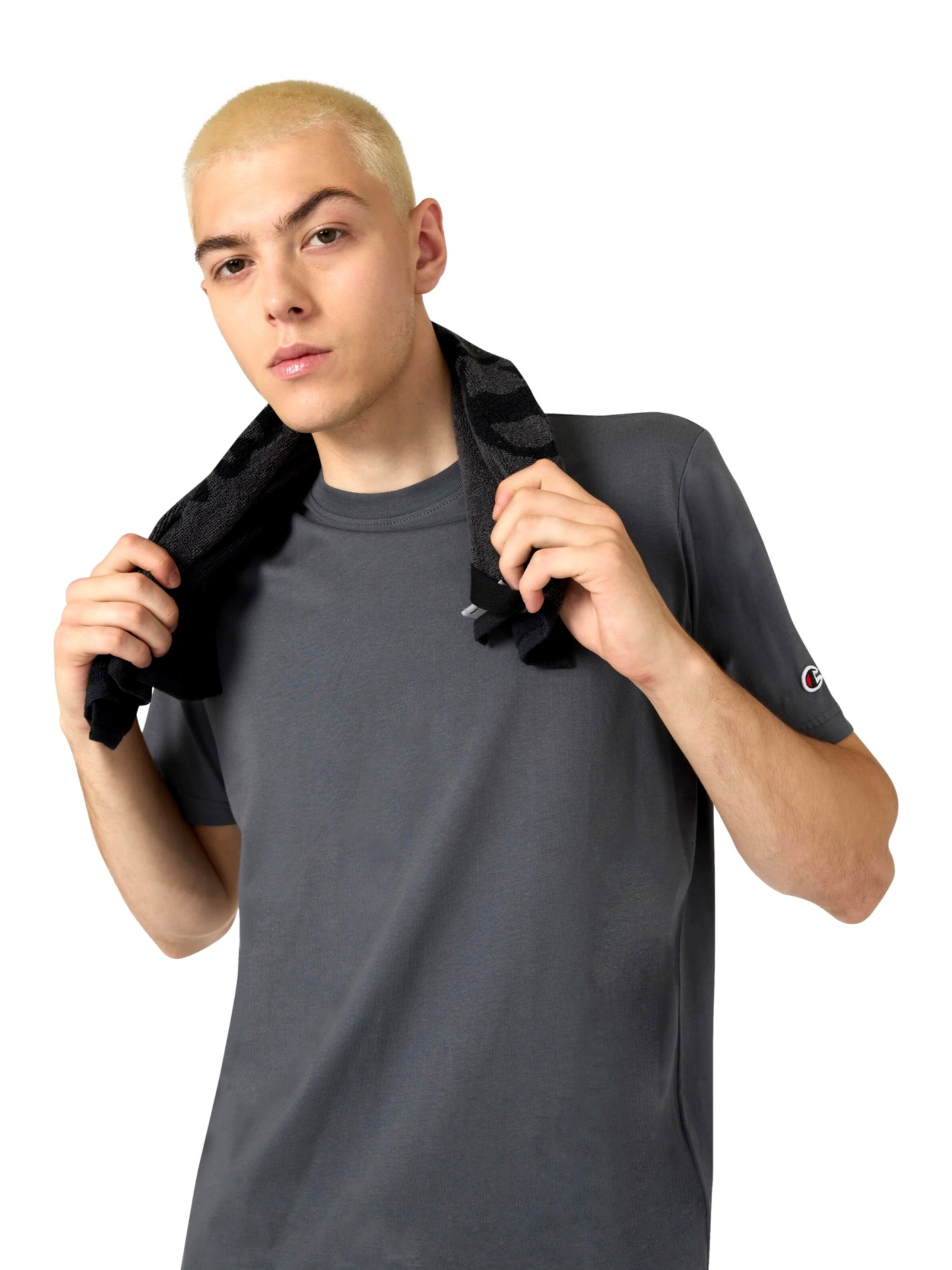 Champion Authentic Athletic Apparel T-Shirt in Grau