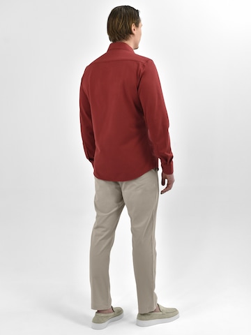 Coupe slim Chemise business 'No. 19' Vercate en rouge