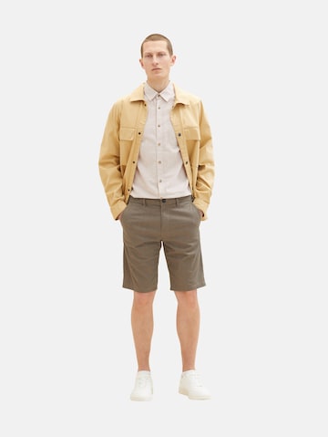 TOM TAILOR Regular Shorts in Braun