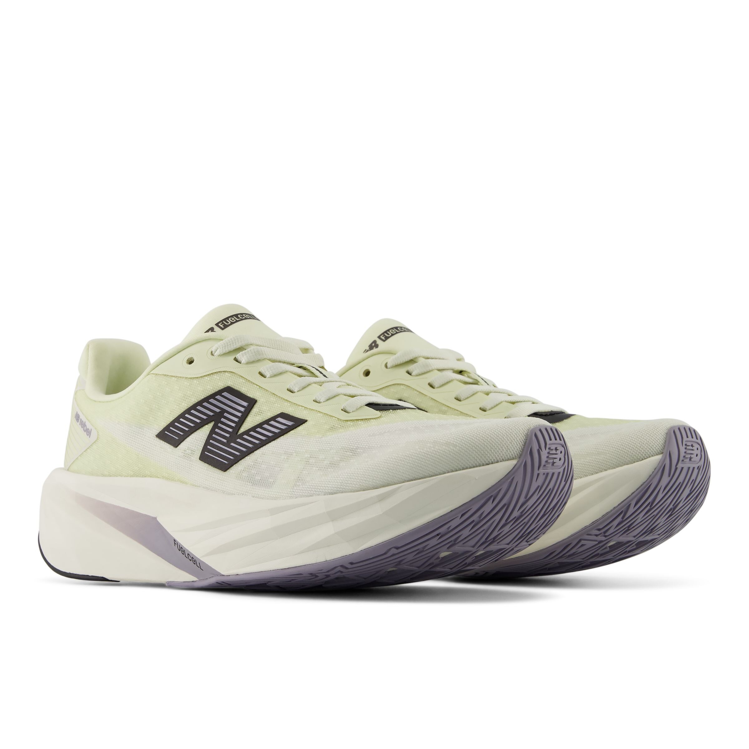 Chaussure de course 'FuelCell Rebel v5' new balance en vert