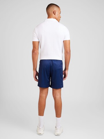 NIKE Regular Sportshorts in Blau