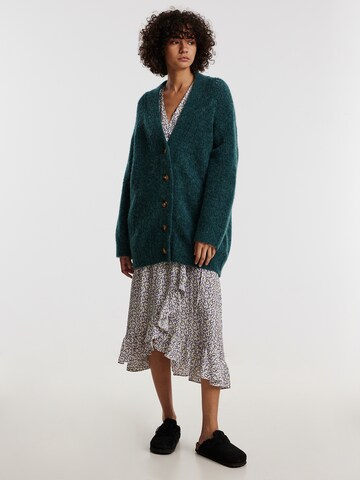 EDITED Knit Cardigan in Green