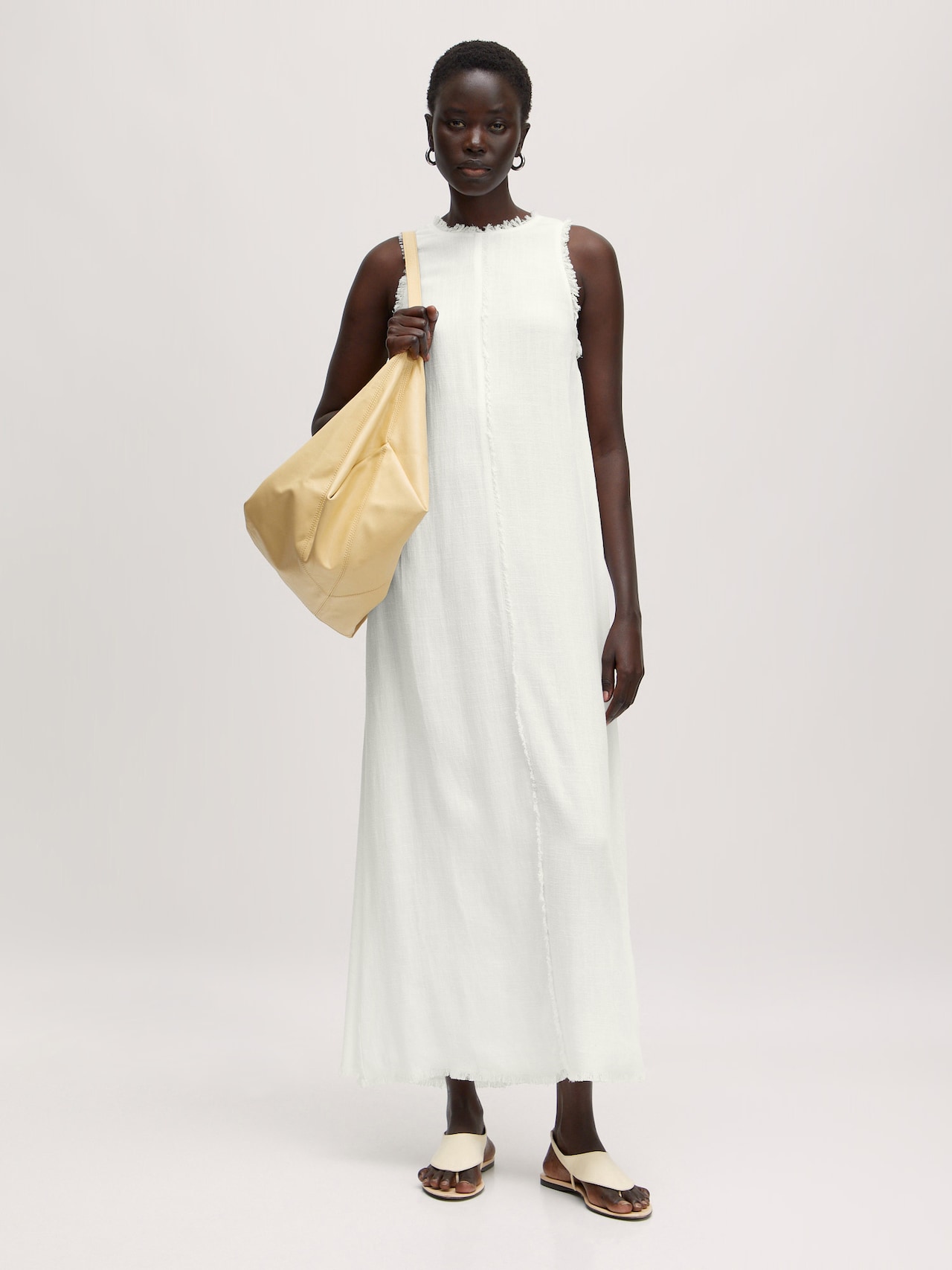 EDITED Nyt i Kjole 'Uda' offwhite