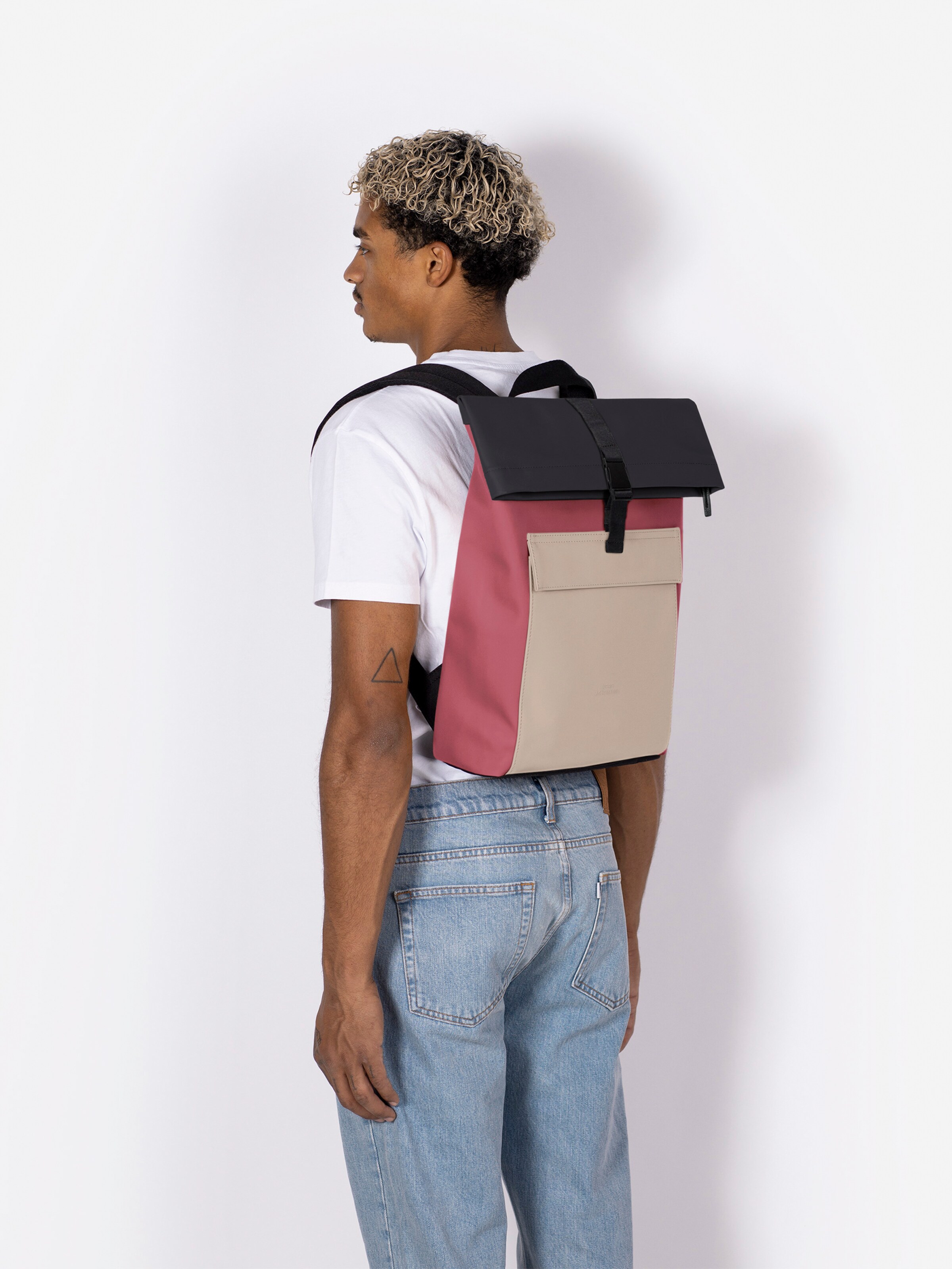 Ucon Acrobatics Backpack 'Jannik Mini Lotus Infinity' in Red: front