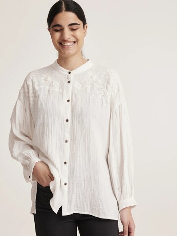 Chemisier 'Danielle' Odd Molly en blanc : devant