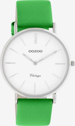 OOZOO Analog Watch in Green: front