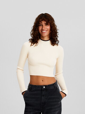 Bershka Sweater in Beige: front