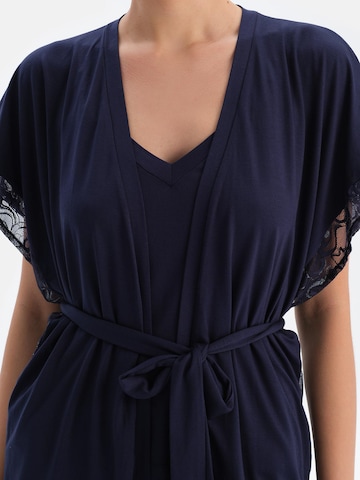 Dagi Ρόμπα σε μπλε