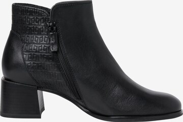 TAMARIS Ankle Boots in Schwarz