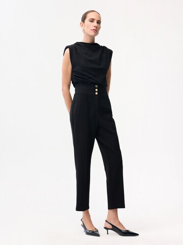 adl Regular Pants in Black