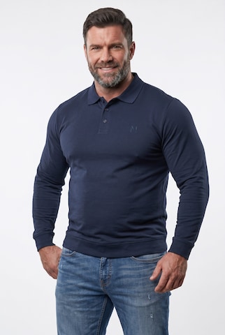 Men Plus Poloshirt in Blau: Vorderseite