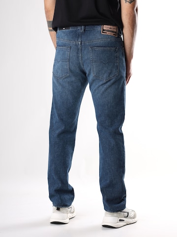 Tapered Jeans 'BUSTER-X' di DIESEL in blu