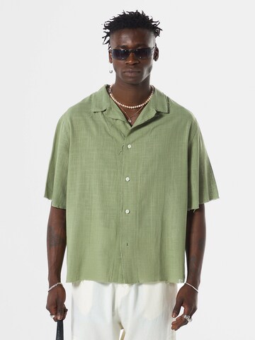 VAMOS CLO Button Up Shirt 'Irving' in Green: front